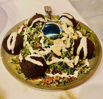 falafels with tabulleh salad