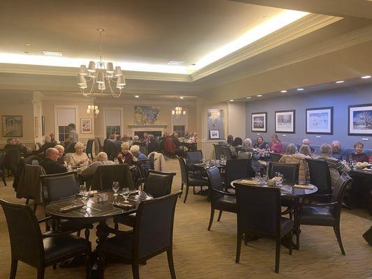 The dinning room. We can fit a large group or an intimate experience.