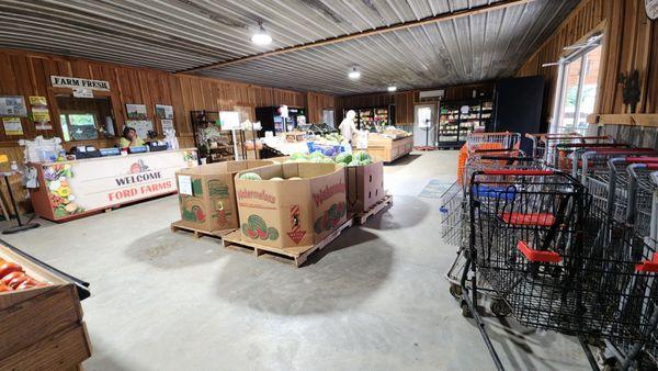 Ford Farms Fruitstand