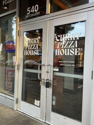 Curry pizza House
