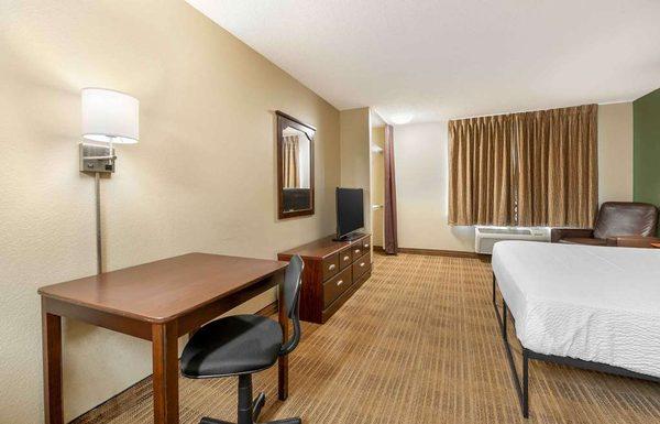 Studio Suite - 1 Queen Bed