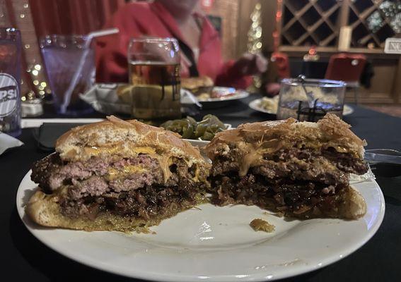 Harvey D’s Vintage Pubhouse