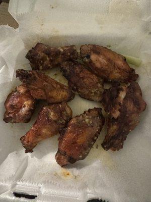 Parmesan garlic wings were amazing! Highly recommend!
