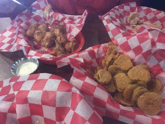 Wings, fried pickles, complimentary pork rinds! Delicious.