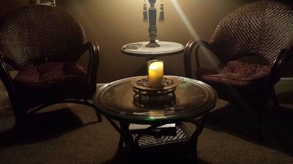 Green and White Wellness Center