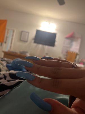 nails