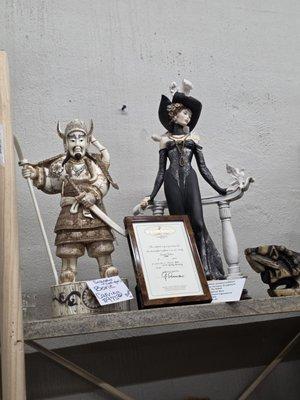 Nice home decor pieces.