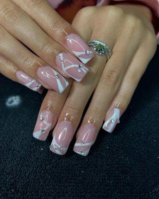 American Honey Hair and Nail Lounge