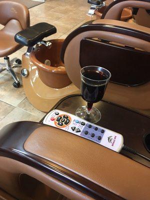 V Nail Spa