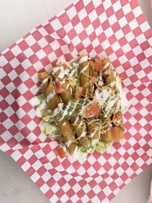 Beef taquitos dorados