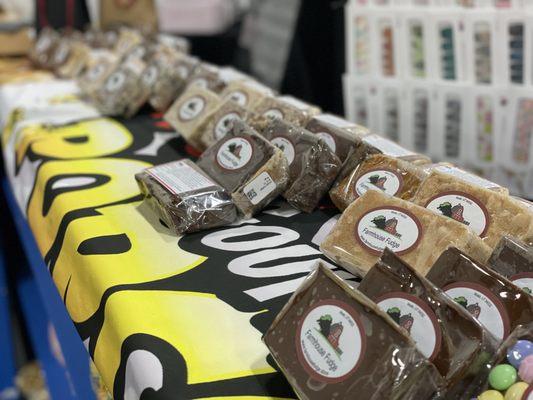 Rooster's Gourmet Popcorn