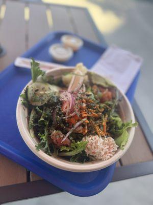 Small bowl with tuna and salmon