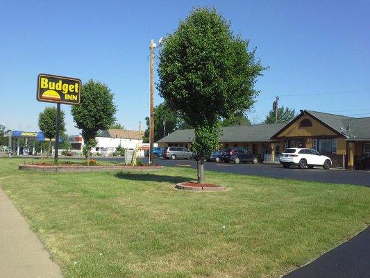 Budget Inn