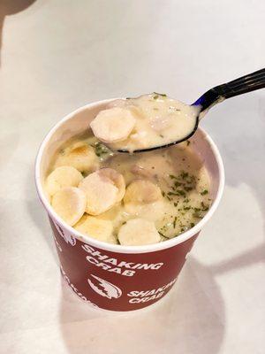 Clam Chowder with oyster crackers