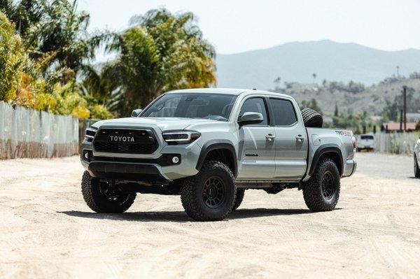 Mufflers & Tires Baja