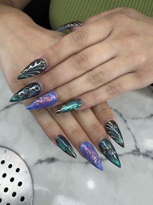 Lavish Spa & Nails by L’mour