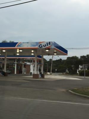 Route 1 Gulf of Norwood -- 980 Providence Highway / Route 1, Junction of Dean Street, Norwood Station