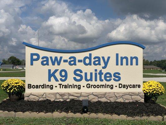 Paw-A-Day Inn K9 Suites