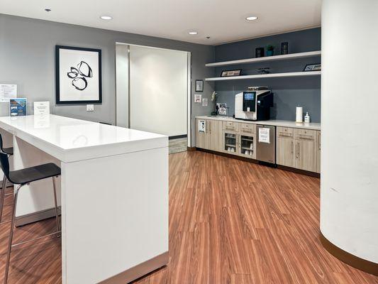 Regus - Santa Clara - Techmart Center