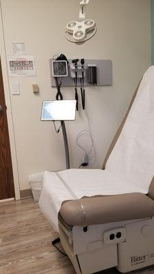 Clean office with personal patient care.