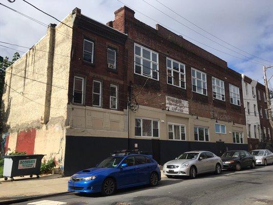 Great loft apartments off of North Broad Street by Temple