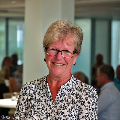 Amee Henderson - Coldwell Banker