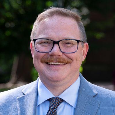 Bary W Hausrath headshot