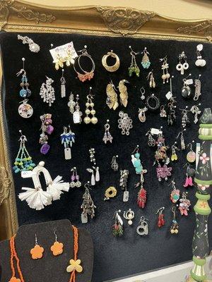 Possessions Resale, Consignment & Estates