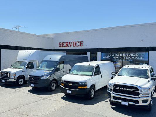 COMMERCIAL SERVICE CENTER