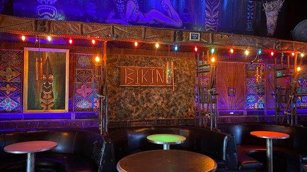 Bikini Lounge