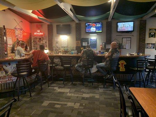 Joey the bartender and nice folks