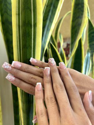 Sunshine Nails and Spa