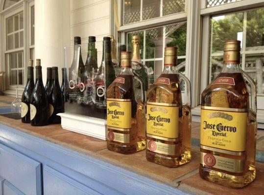 Silhouette Bartending