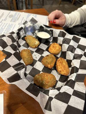 Jalapeño Poppers. Decent flavor but middle was cold and what an odd presentation