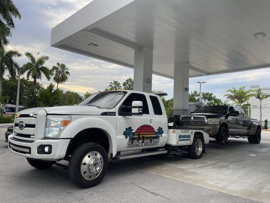 U Slip We Grip Towing & Recovery