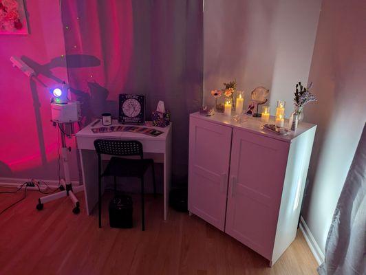 Treatment room decorated for Halloween