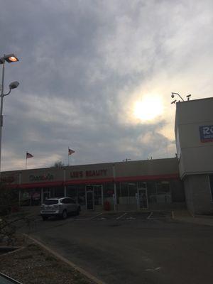 Lee's Beauty Supply