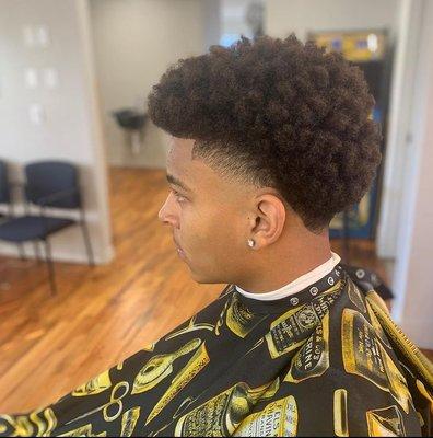 bush fade with curl sponge and clean taper