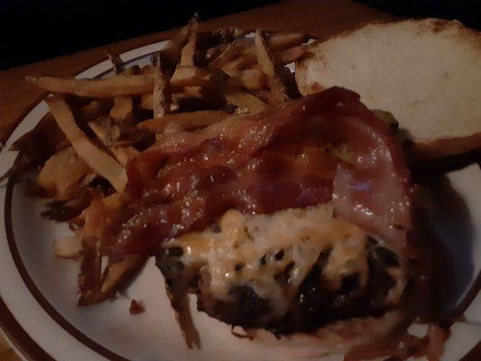 Bacon cheeseburger