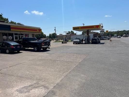 Love's Country Store