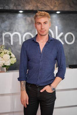 Hello, my name is Igor. I'm a professional hairstylist with experience in coloring, cutting, and extensions. I love creating looks that high