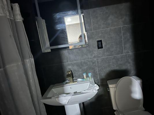 No counter. No space. Only mirror.