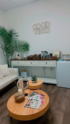 Yuny Studio Brows and Lashes