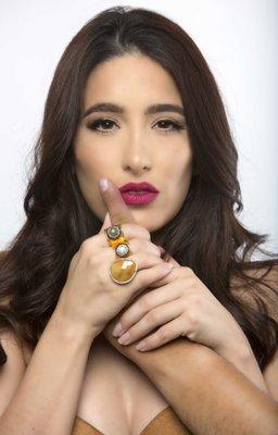 BOUTIQUE FINE JEWELRY NATURAL STONE LEATHER ALL ACCESSORIES .