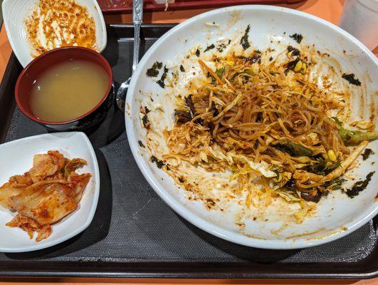 Mixed, I added extra sauce~