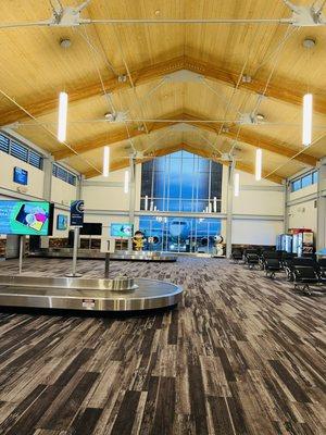 Charles M Schulz - Sonoma County Airport (STS)