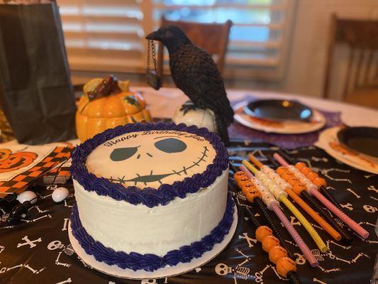 Shout out to the Bel air bakery- the cake was delicious, Jack skeleton turned out amazing. Opted for the buttercream, was amazing.