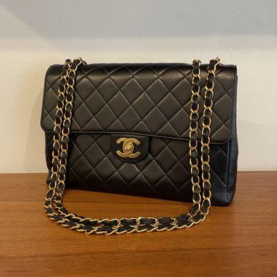Chanel - CC Black Quilted Lambskin Jumbo 30 - Pre-loved - Certified Authentic - fomoroc.com - @fomo585