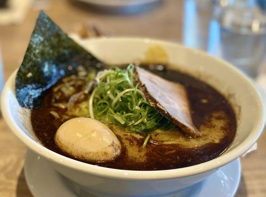 BST (Black Sio Tonkotsu)