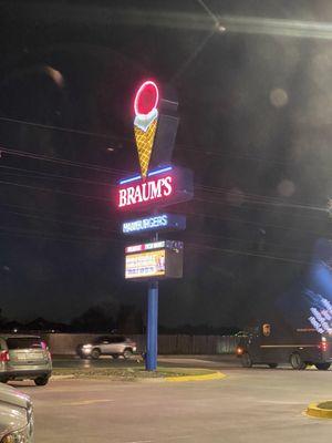 Braum's Ice Cream & Hamburgers